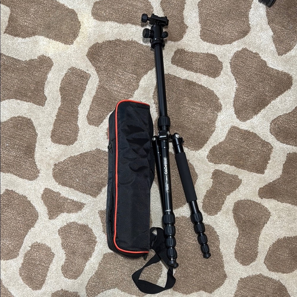 Black Mefoto foldable Tripod with Carrying Case